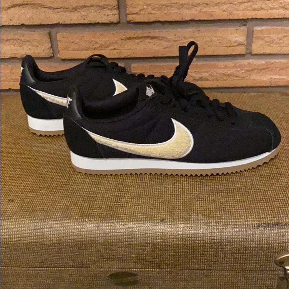 Canvas Cortez